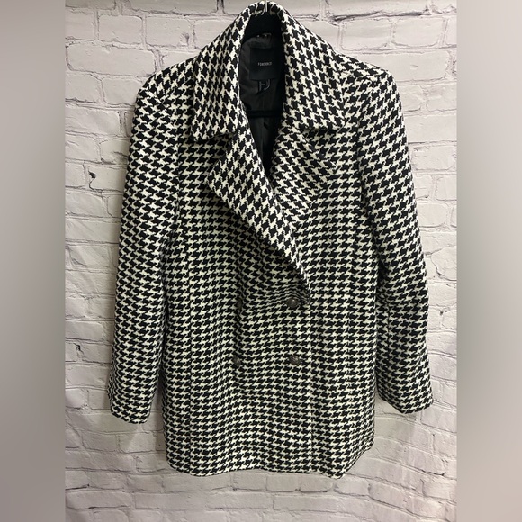 Forever 21 Women’s Black White Houndstooth Double Breasted PeaCoat Size Large‎ - Picture 1 of 9